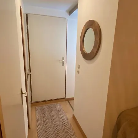 Apartment Au Calme Avec Balcon, Parking Couvert Et Kitchenette Equipee! - Fr-1-692-90