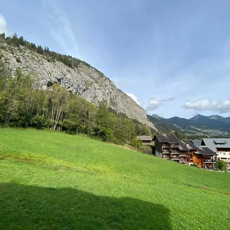 Au Calme Avec Balcon, Parking Couvert Et Kitchenette Equipee! - Fr-1-692-90 Abondance