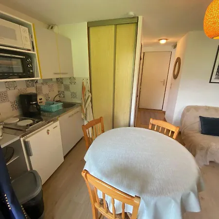 Au Calme Avec Balcon, Parking Couvert Et Kitchenette Equipee! - Fr-1-692-90 Apartment Abondance